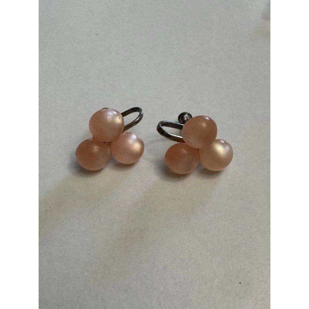 Vintage Pink Lucite Cluster Screwback Earrings 0.5 Inch